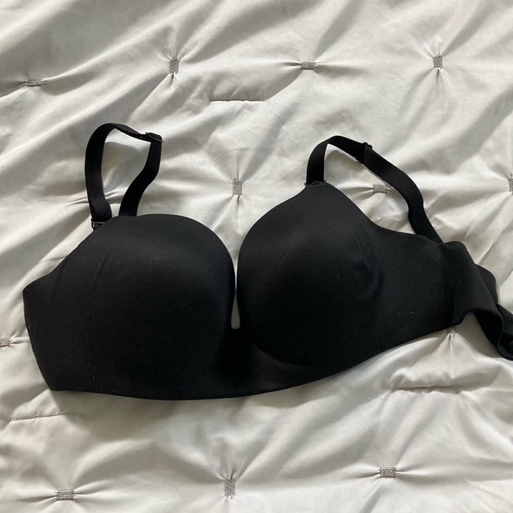 EUC nursing Soma 36DD Embliss wireless nursing bra